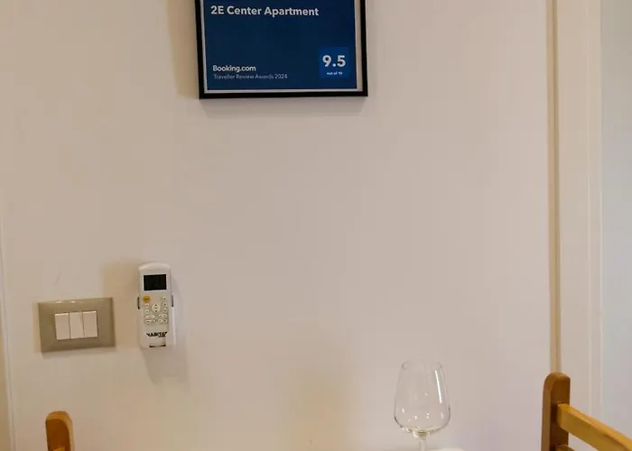 2e Center *